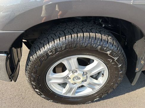 Used 2012 Toyota Tundra 4x4 CrewMax w/ SR5 Pkg image 13
