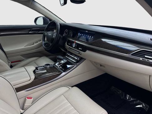 Used 2017 Genesis G90 3.3T Premium RWD image 44