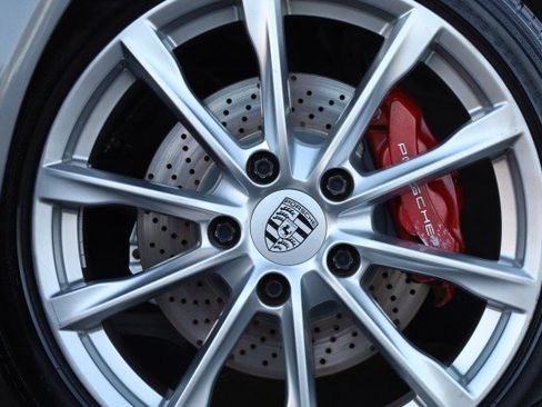 Used 2018 Porsche 718 Cayman RWD image 46
