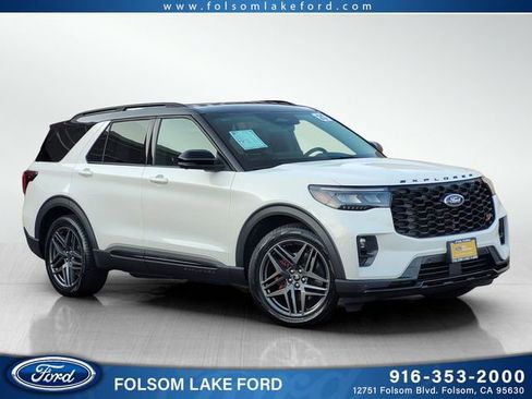 Certified 2025 Ford Explorer ST image 1