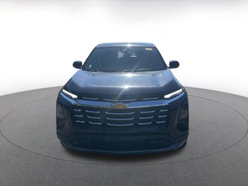 Used 2025 Chevrolet Equinox LT image 3