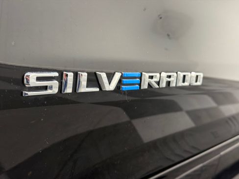 Used 2025 Chevrolet Silverado EV RST AWD/4WD image 15
