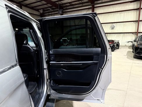 Used 2021 Ford Expedition Max Limited RWD image 20