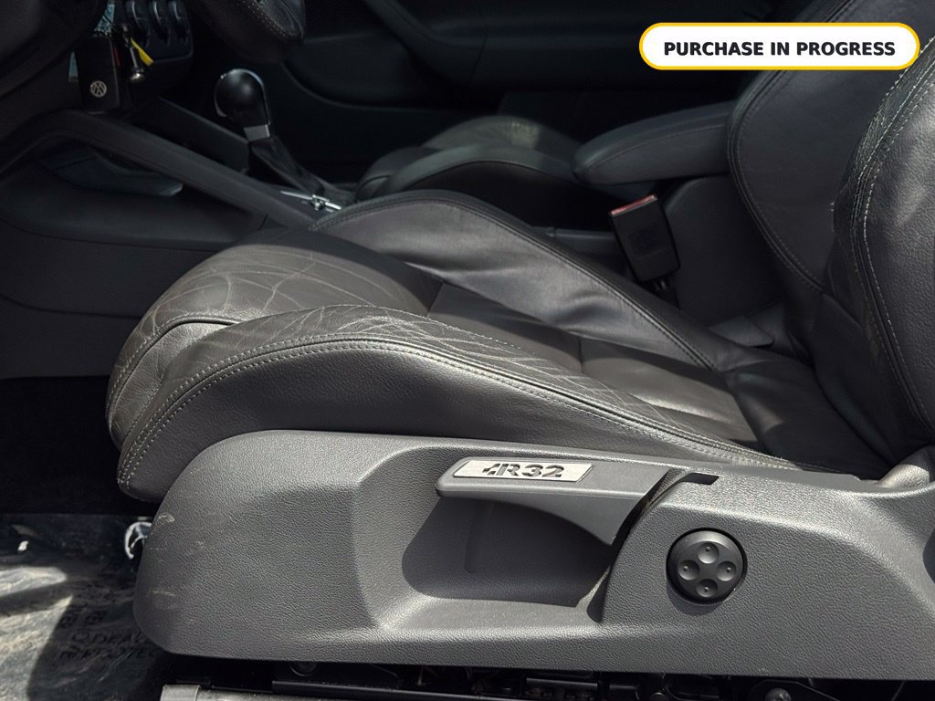 Used 2008 Volkswagen R32 AWD/4WD image 18
