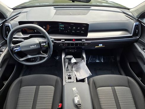 New 2026 Kia Sorento LX FWD image 22