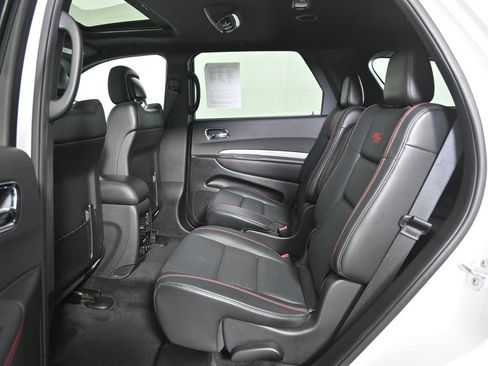 Used 2016 Dodge Durango R/T w/ Technology Group image 19