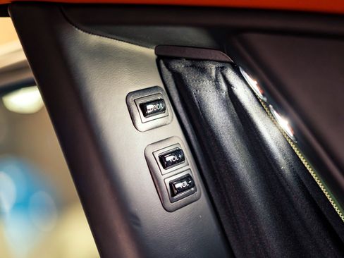 Used 2018 Rolls-Royce Phantom Sedan RWD image 23