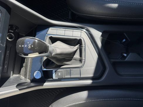 New 2026 Volkswagen Taos SE FWD image 20