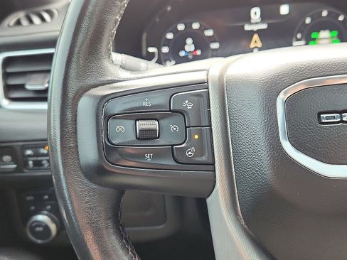 Certified 2022 GMC Yukon XL Denali image 17