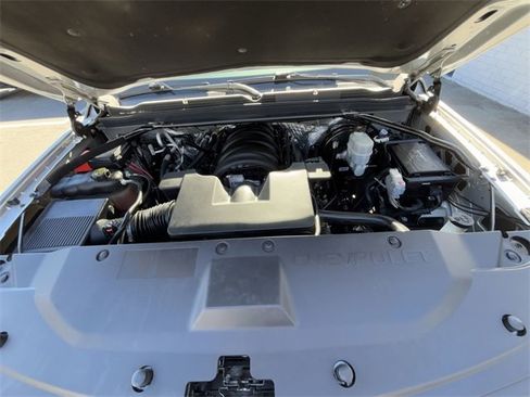 Used 2018 Chevrolet Tahoe Premier image 17