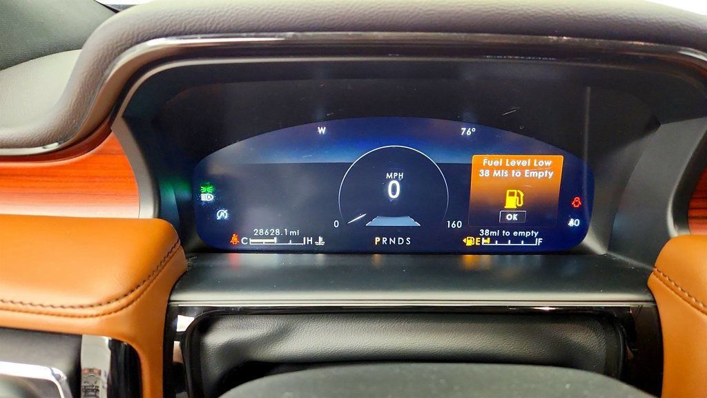 Used 2023 Lincoln Nautilus Reserve AWD/4WD image 14