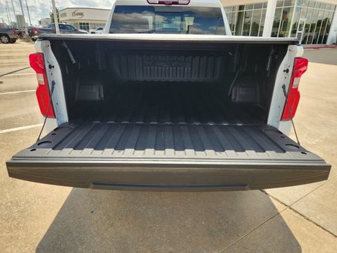 Used 2024 Chevrolet Silverado 1500 ZR2 w/ Technology Package AWD/4WD image 33