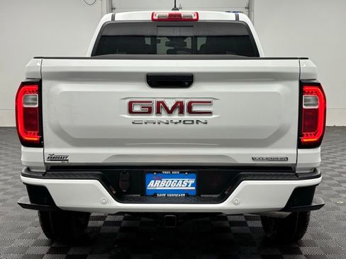 New 2026 GMC Canyon Elevation w/ Convenience Package image 8