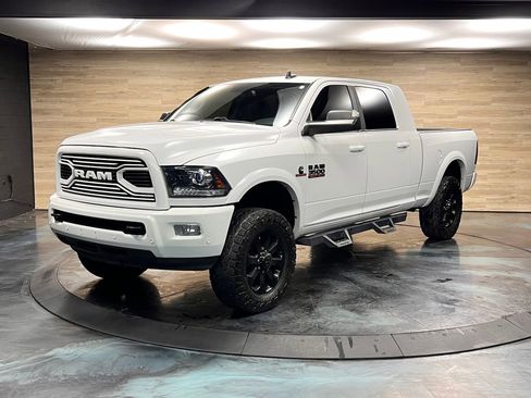 Used 2018 RAM 3500 Laramie w/ Sport Appearance Group AWD/4WD image 5