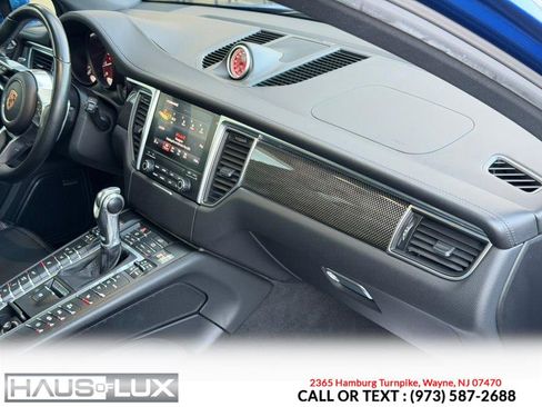 Used 2017 Porsche Macan GTS w/ Premium Package Plus image 25