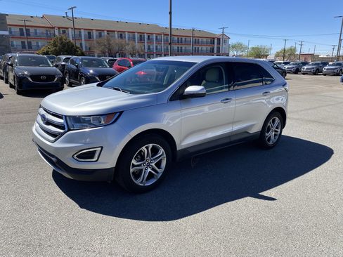 Used 2017 Ford Edge Titanium image 41
