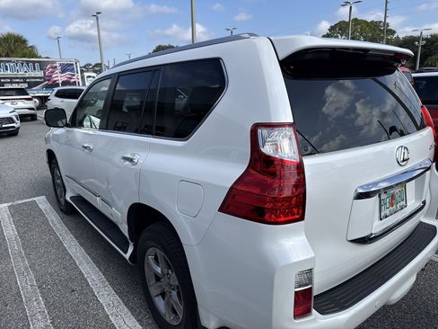 Used 2012 Lexus GX 460 Premium image 3