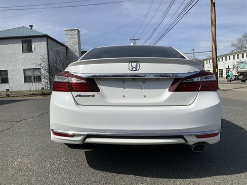 Used 2016 Honda Accord EX-L image 6