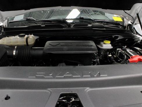 Used 2025 RAM 1500 Big Horn AWD/4WD image 17