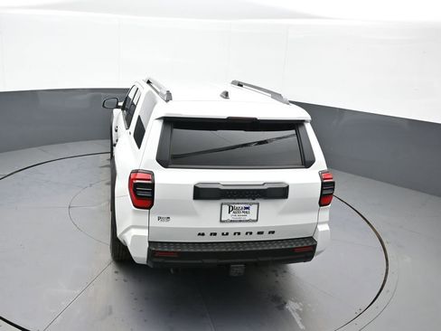 Certified 2025 Toyota 4Runner SR5 image 37