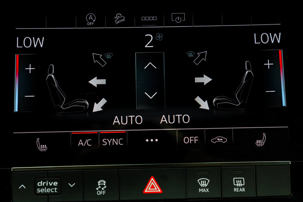 Used 2025 Audi Q7 3.0T Premium Plus AWD/4WD image 29