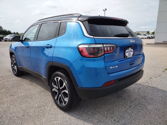 Used 2024 Jeep Compass Limited AWD/4WD image 3