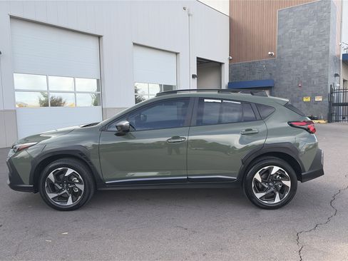 Used 2025 Subaru Crosstrek 2.5i Limited w/ Crosstrek Mirror Package AWD/4WD image 8
