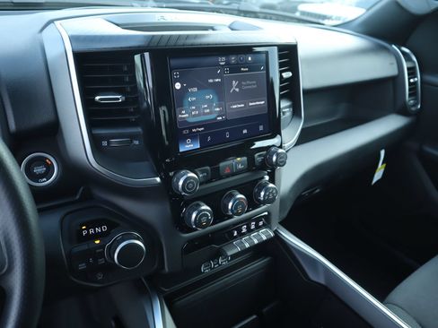 New 2026 RAM 1500 Express AWD/4WD image 5