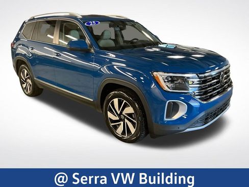 Certified 2025 Volkswagen Atlas SEL AWD/4WD image 7