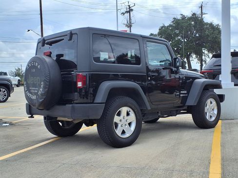 Used 2014 Jeep Wrangler Sport w/ Quick Order Package 24S AWD/4WD image 4