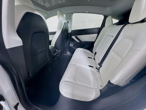 Used 2020 Tesla Model Y Long Range AWD/4WD image 26