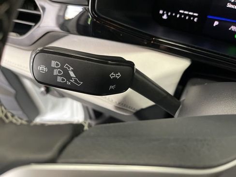 New 2025 Volkswagen Taos S AWD/4WD image 19