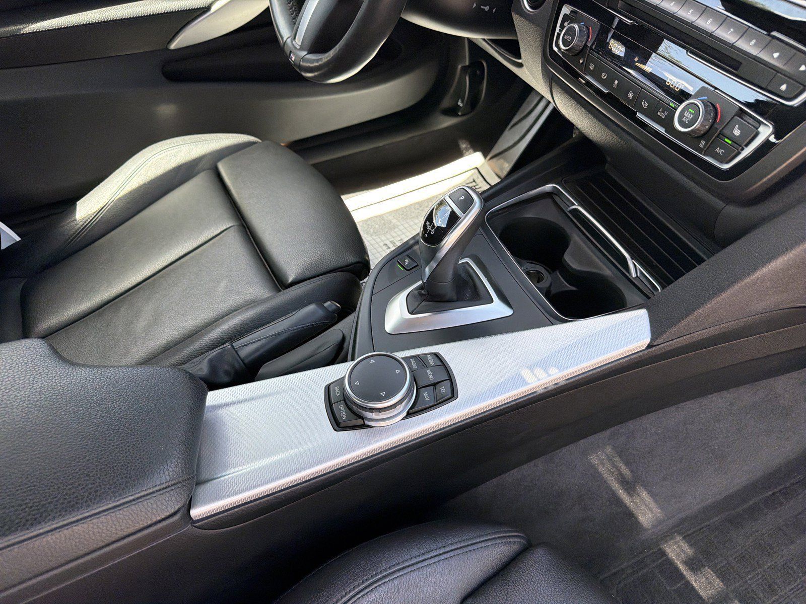 Used 2016 BMW 428i xDrive Coupe AWD/4WD image 18