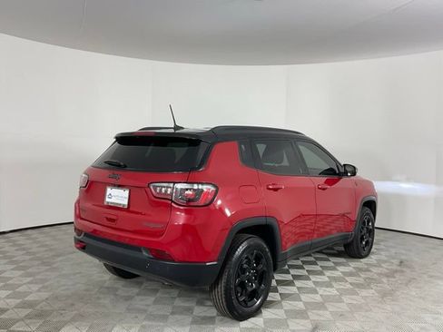Used 2023 Jeep Compass Trailhawk AWD/4WD image 5