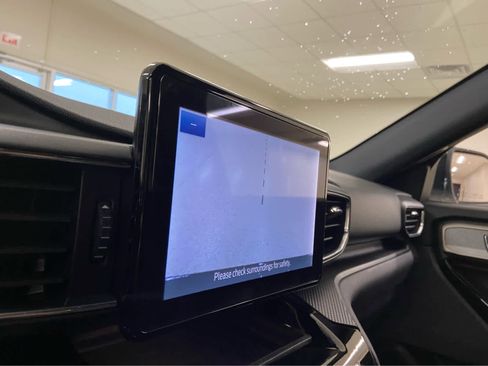 Used 2023 Ford Explorer ST-Line w/ Class IV Trailer Tow Package image 36