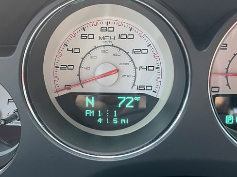 Used 2013 Dodge Challenger R/T RWD image 17
