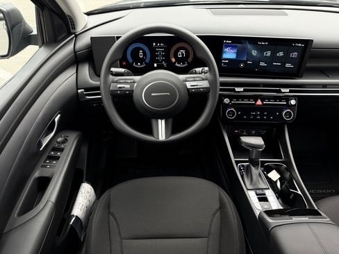 New 2026 Hyundai Tucson SEL image 17
