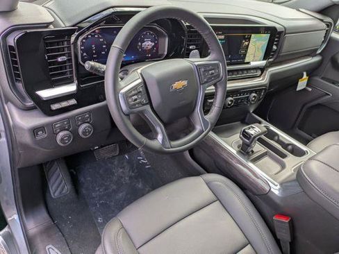 New 2026 Chevrolet Silverado 1500 LTZ w/ LTZ Premium Package AWD/4WD image 10
