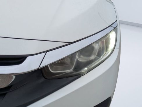 Used 2016 Honda Civic EX image 9