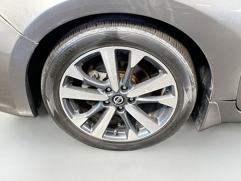Used 2017 Nissan Altima 2.5 SR image 38