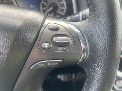 Used 2024 Nissan Murano SV w/ SV Midnight Edition Package FWD image 48