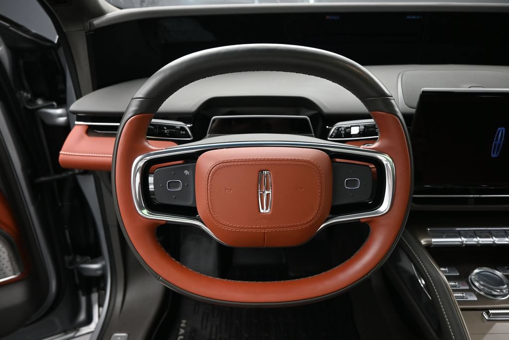 Used 2024 Lincoln Nautilus Black Label w/ Jet Appearance Package (87T) AWD/4WD image 15