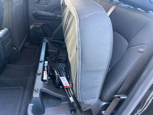 Used 2024 Chevrolet Colorado Trail Boss w/ Technology Package image 22