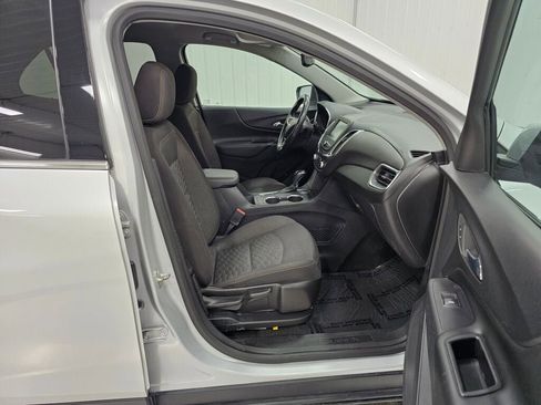 Used 2018 Chevrolet Equinox LT image 21
