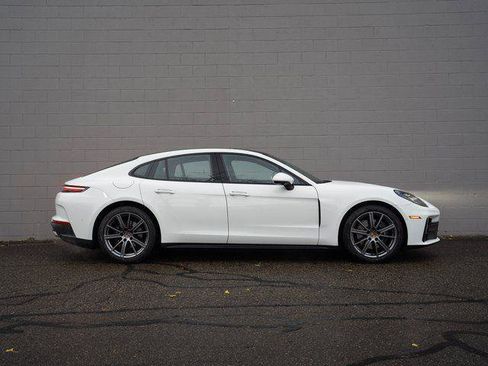 Certified 2025 Porsche Panamera 4 AWD/4WD image 8