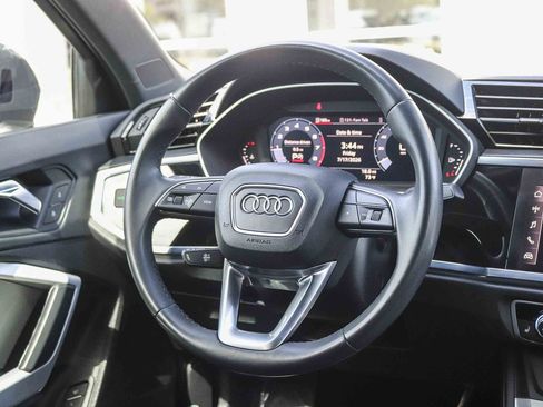 Used 2023 Audi Q3 2.0T Premium w/ Convenience Package AWD/4WD image 15