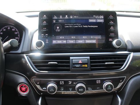 Used 2022 Honda Accord Sport image 29