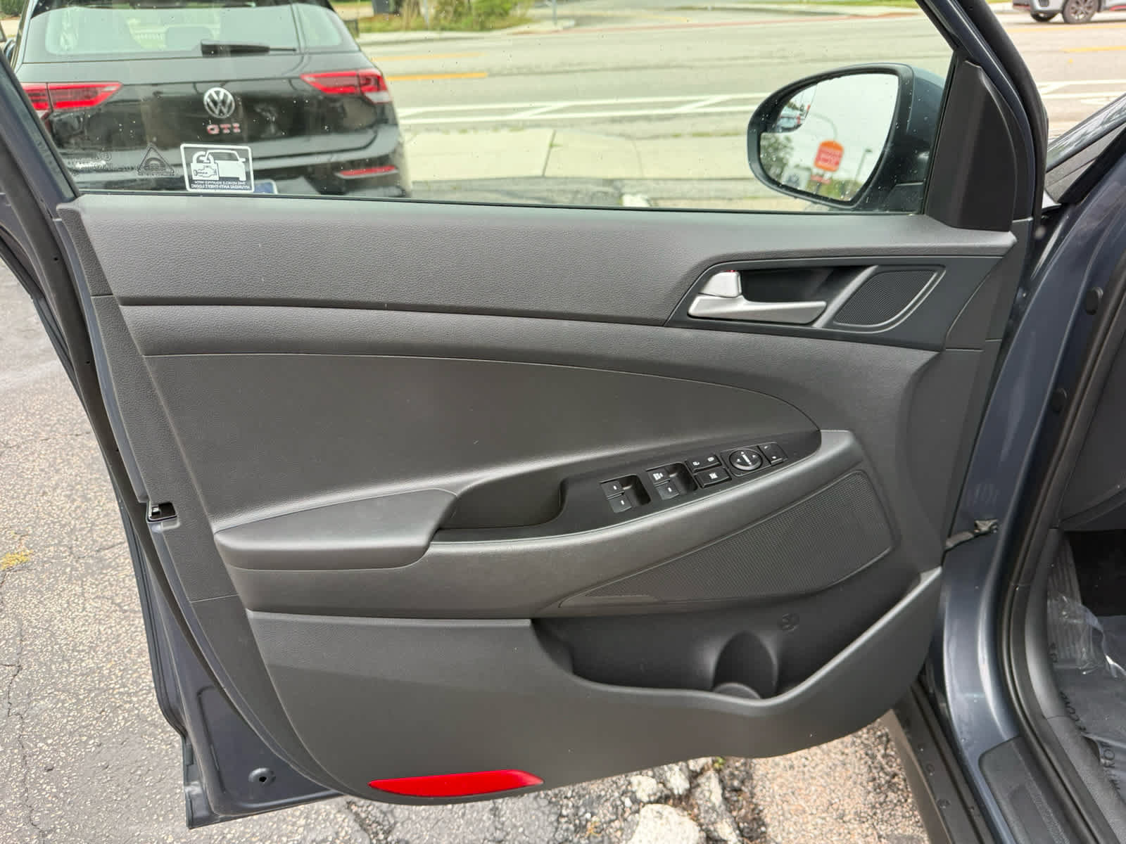 Used 2020 Hyundai Tucson SE w/ Winter Weather Package FWD image 17