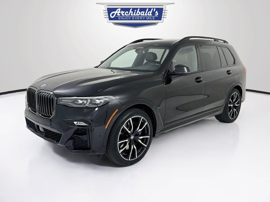Used 2022 BMW X7 xDrive40i w/ M Sport Package AWD/4WD image 3