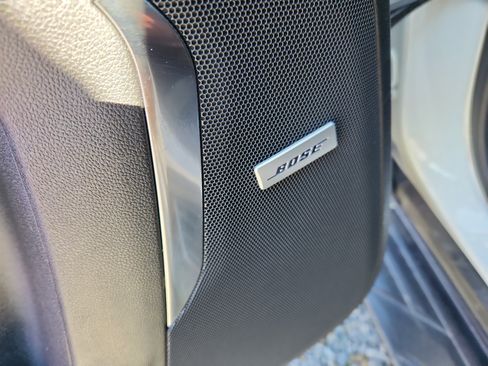 Used 2024 GMC Yukon SLT image 5